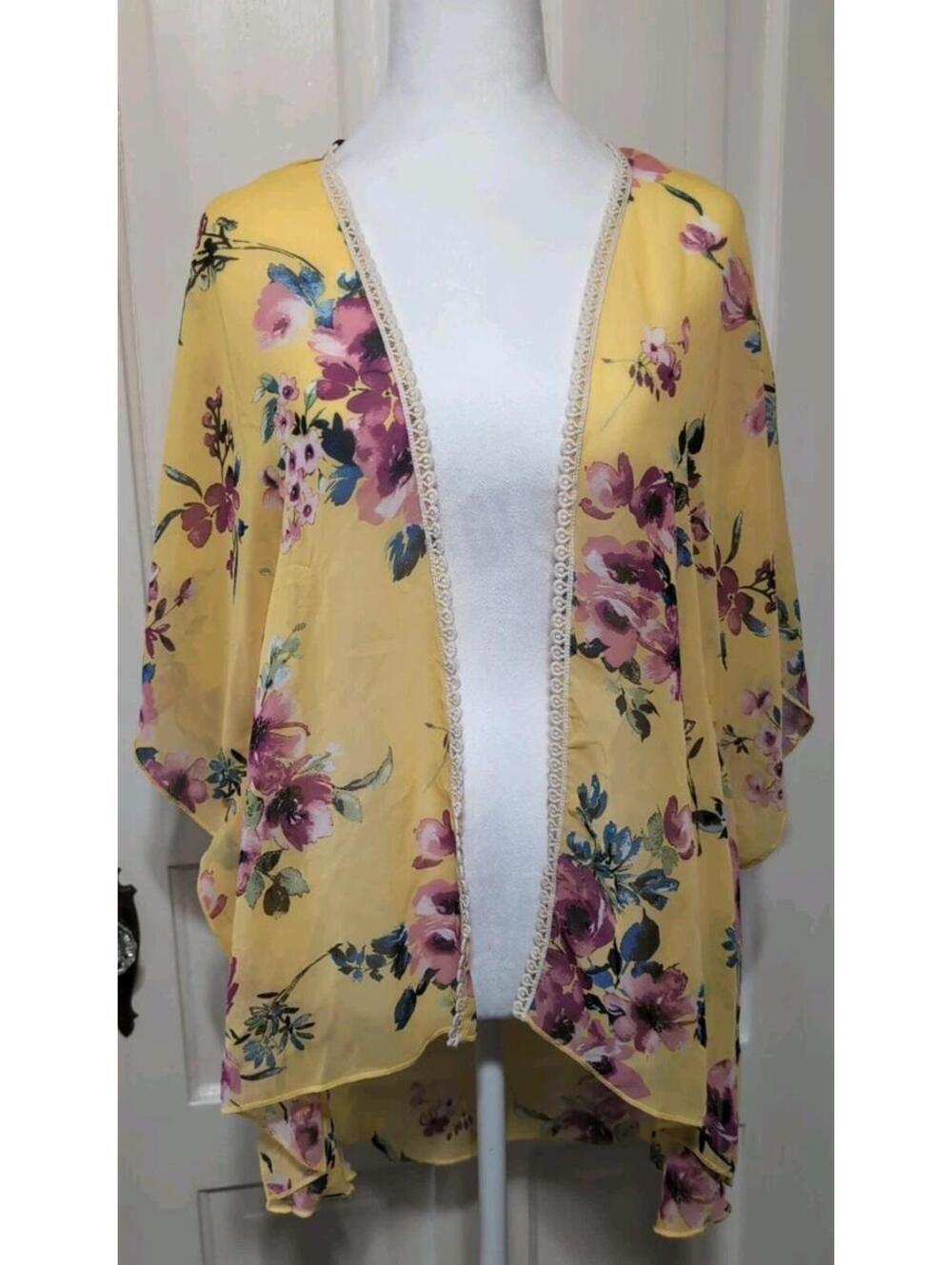 Rue 21‎ Yellow Floral Kimono Cardigan Top Crochet Trim Women's M(1340)